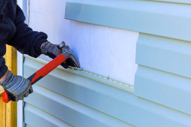 Reliable Storm Damage Siding Repair contractor in Englewood, FL by Creative Siding
